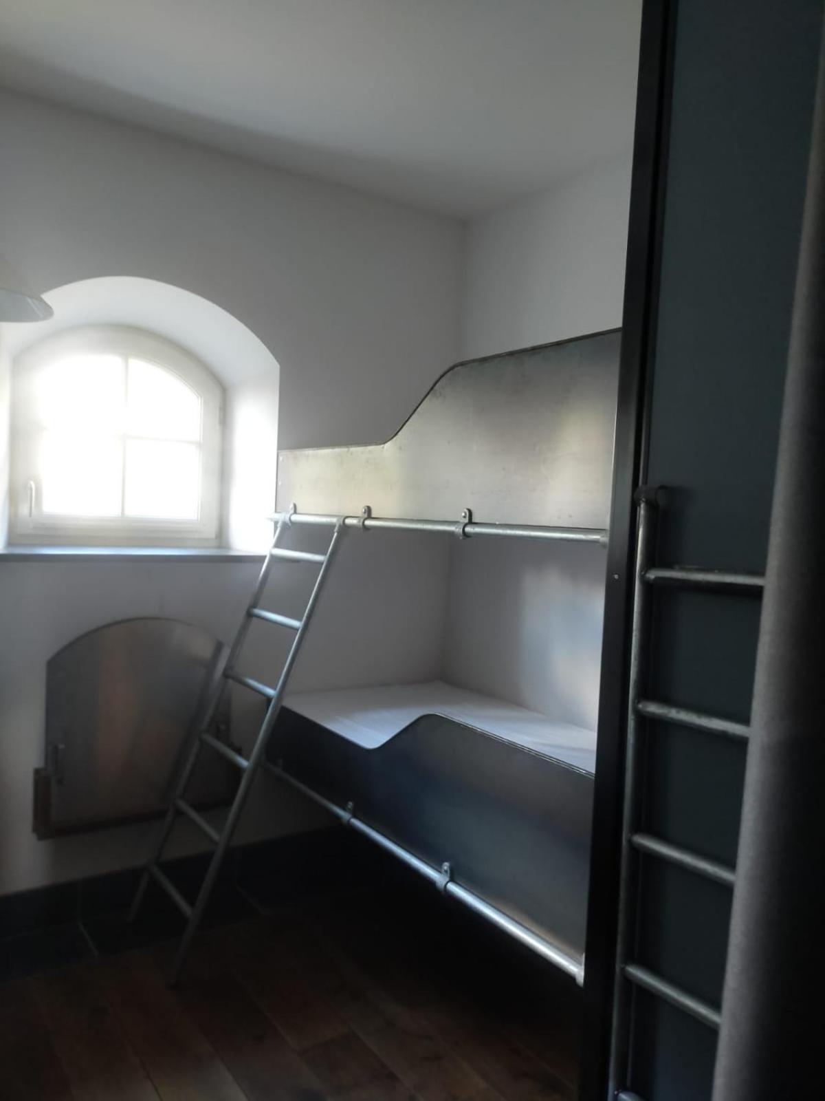 Aan De Molenberg Bed & Breakfast Broekhuizen  Eksteriør bilde
