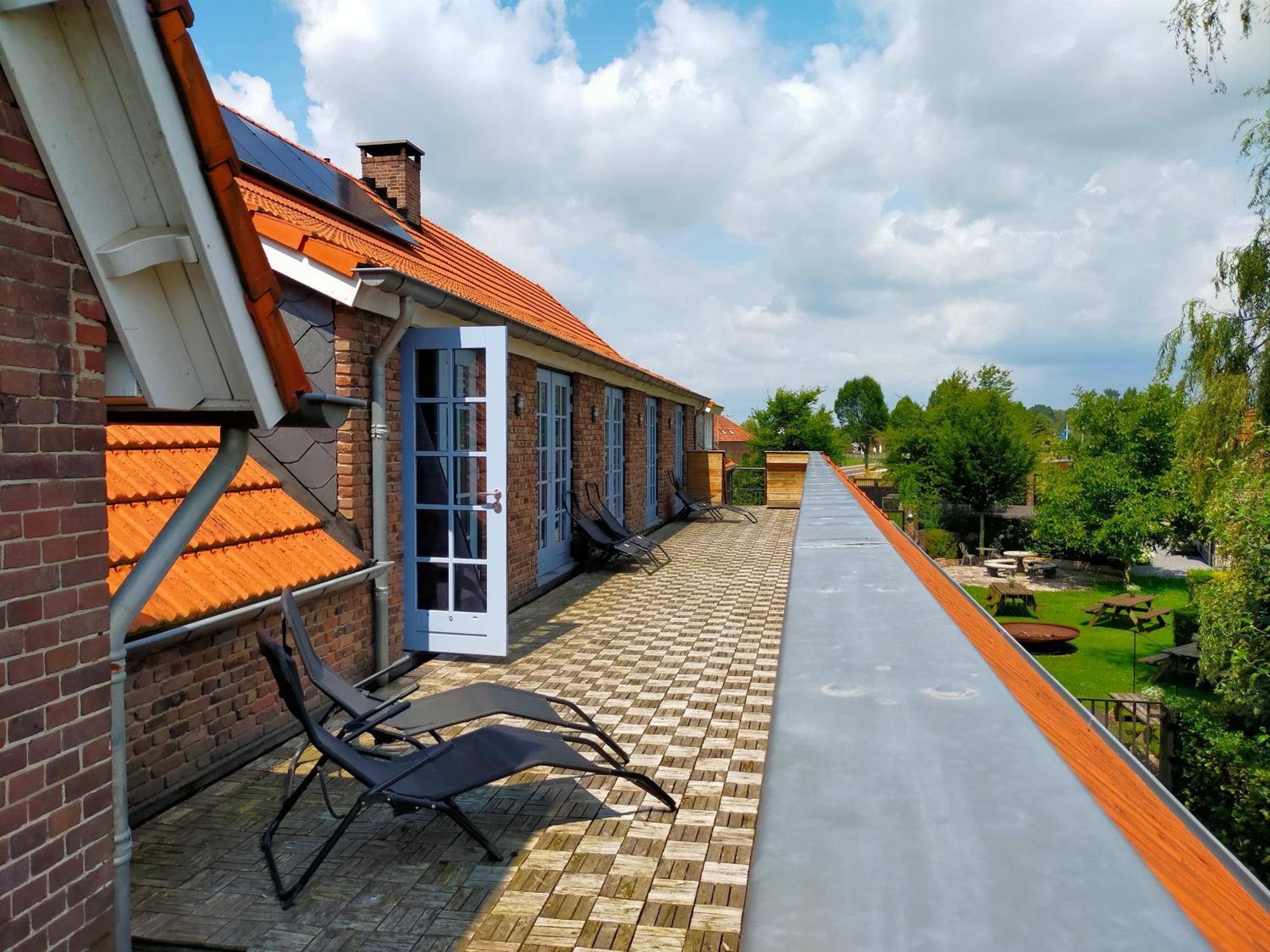 Aan De Molenberg Bed & Breakfast Broekhuizen  Eksteriør bilde