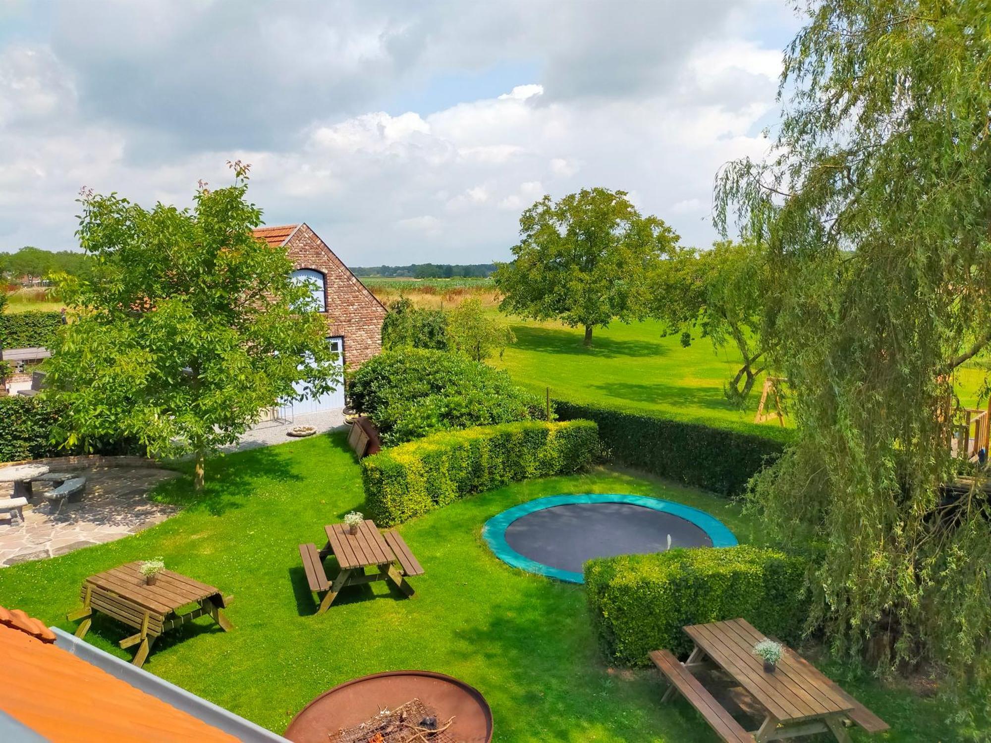 Aan De Molenberg Bed & Breakfast Broekhuizen  Eksteriør bilde